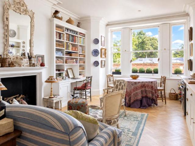 Flat for sale in Chelsea, Greater London