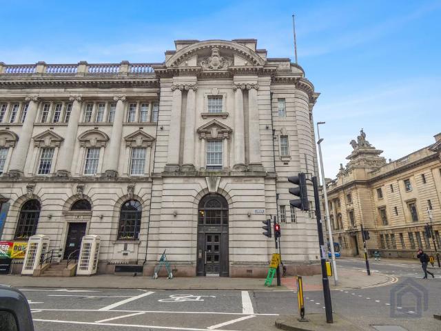 Flat for sale in Old Town, Hull