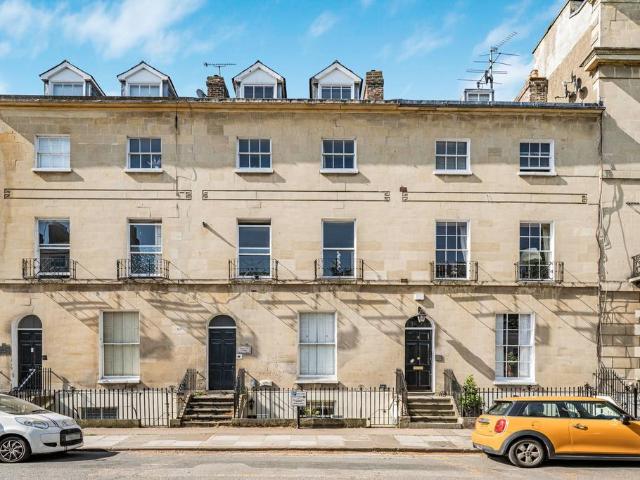 Flat for sale in Montpellier, Golden Valley