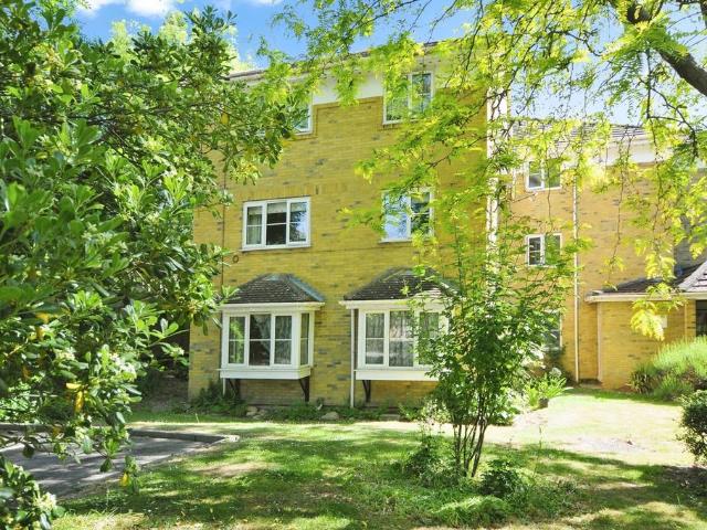 Flat for sale in London Borough of Lewisham, Lower Sydenham