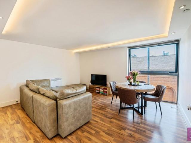 Flat for sale in City Centre, Georgia