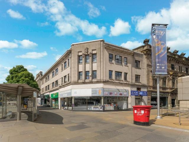 Flat for sale in Williamsburgh, Glenburn