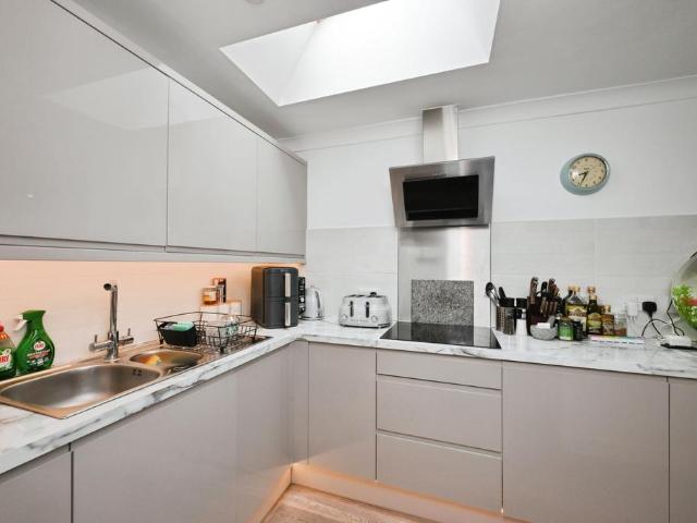 Flat for sale in Ongar, Epping