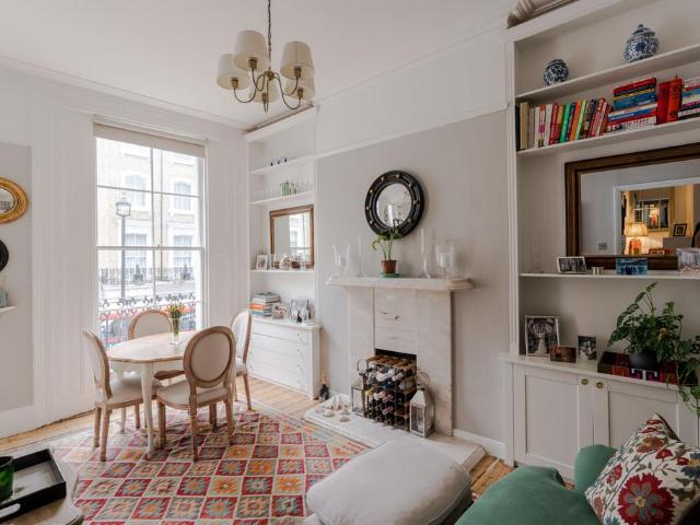 Flat for sale in Kensal Town, Bayswater