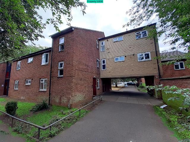 Flat for sale in Phippsville, Northampton