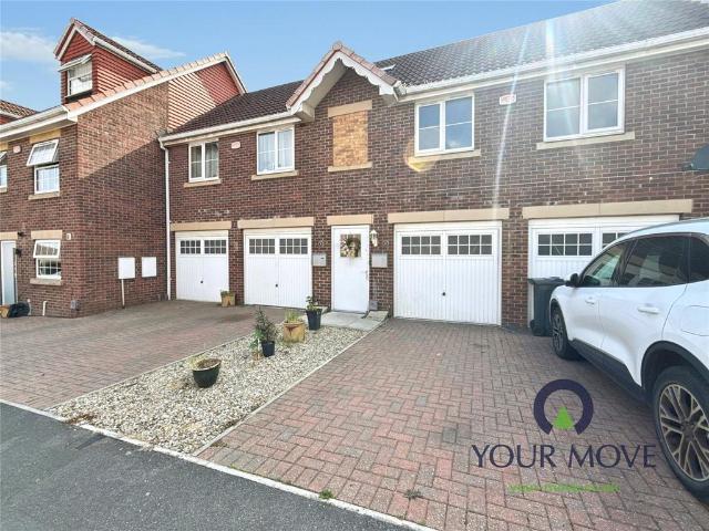 Flat for sale in Carlton, Barnsley