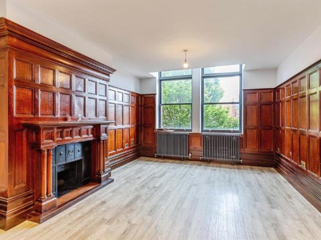 Flat for sale in Feckenham, City Of Bristol