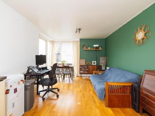 Flat for sale in Redcliffe, Feckenham