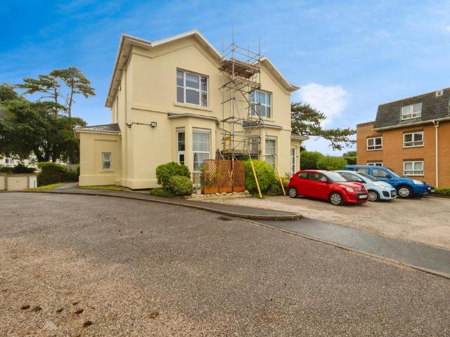 Flat for sale in Dawlish, Bridford