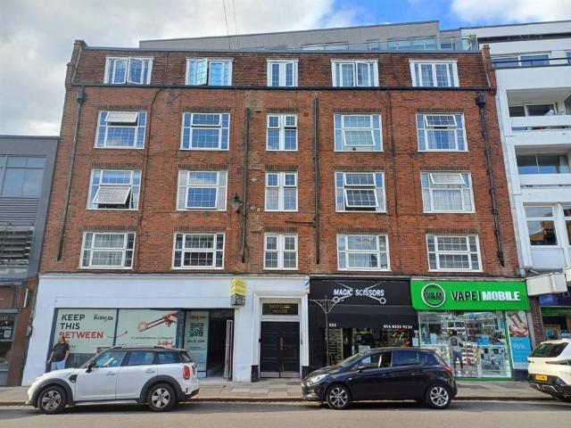 Flat for sale in Charlotteville, Guildford