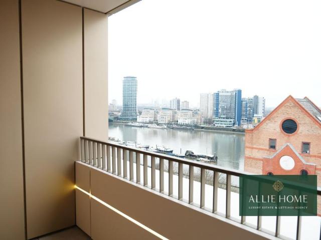 Flat for sale in Sands End, Greater London