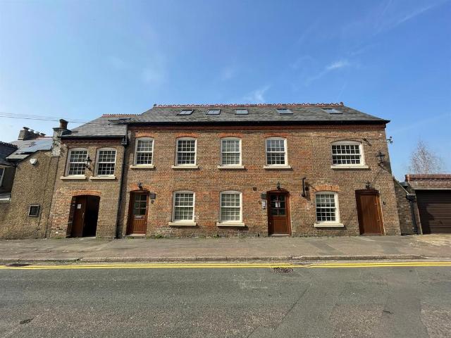 Flat for sale in Chesham