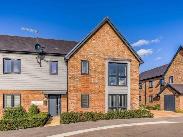 Flat for sale in Nutbourne, Chichester