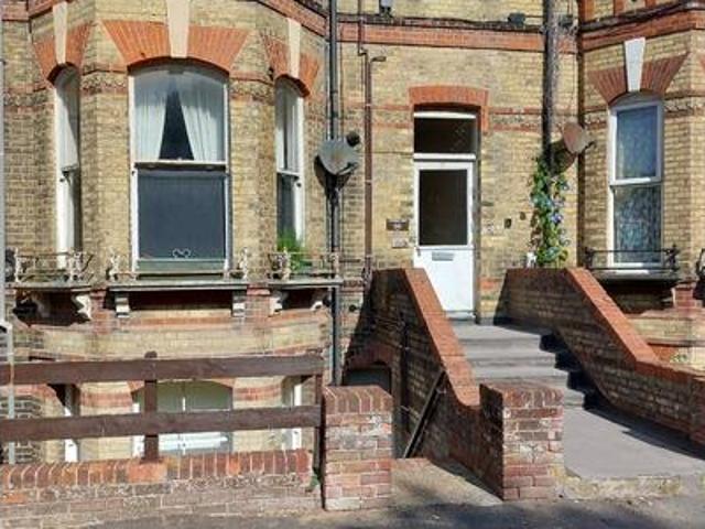 Flat for sale in Folkestone