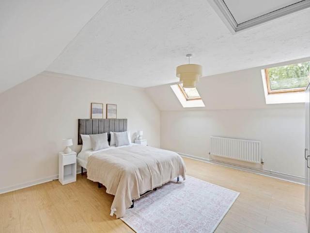 Flat for sale in London Borough of Waltham Forest, Greater London