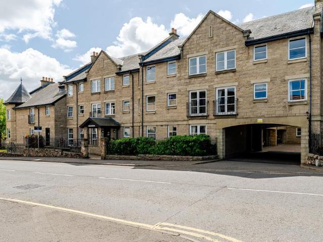 Flat for sale in Maxton, Scotland