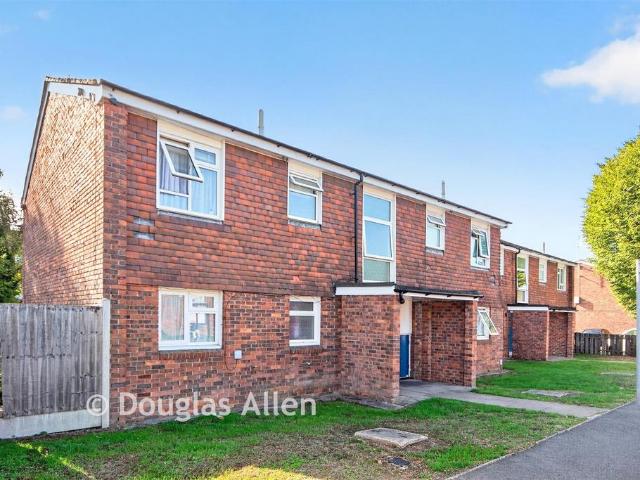 Flat for sale in London Borough of Havering, Greater London