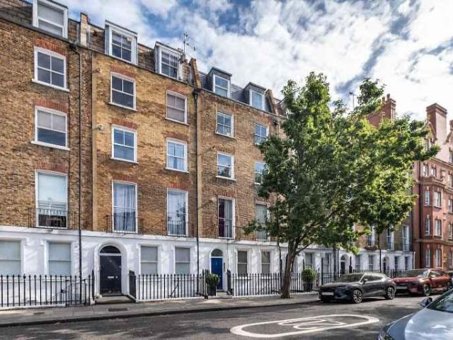 Flat for sale in City of Westminster, Greater London