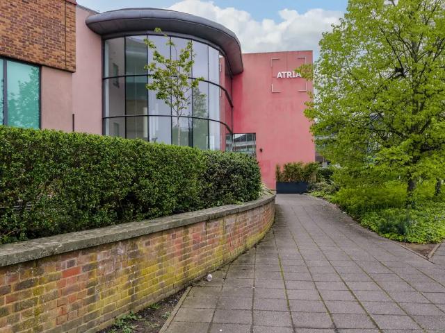 Flat for sale in Slough