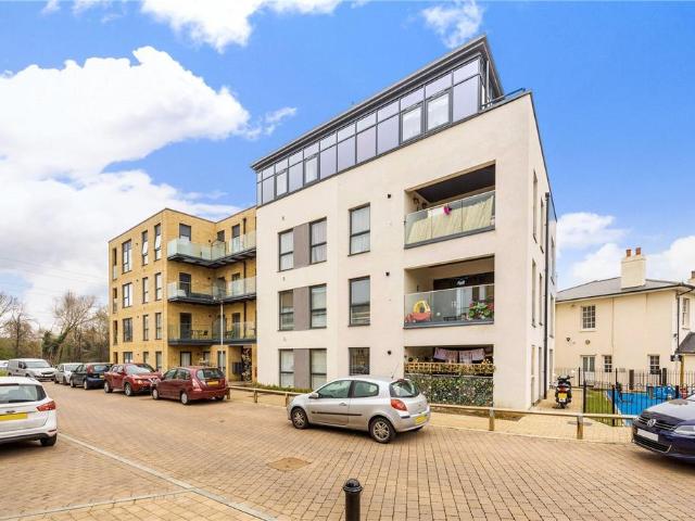 Flat for sale in Hackbridge, Isle Of Man