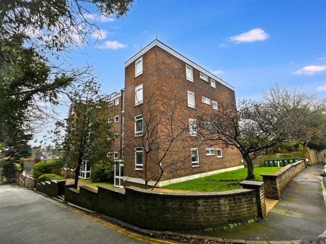 Flat for sale in Upperton, Eastbourne
