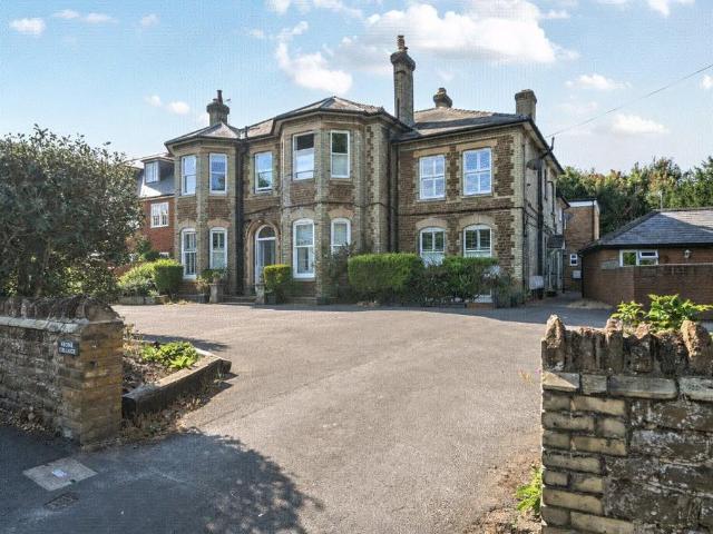 Flat for sale in Guildford Park, Westborough