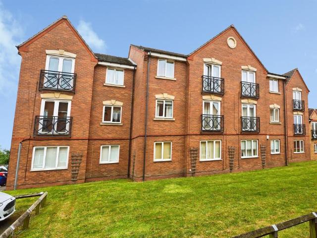 Flat for sale in Horseley Heath, Tipton