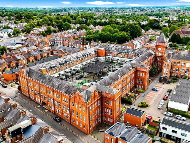 Flat for sale in Old Wharf, City Of Leicester