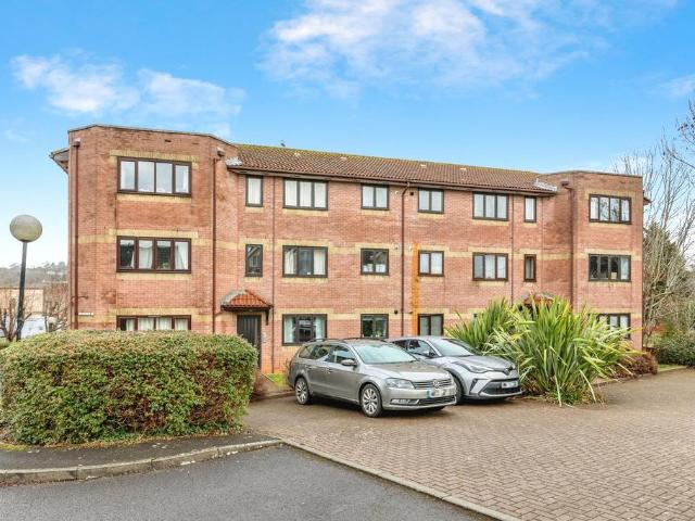 Flat for sale in Nailsea, North Somerset