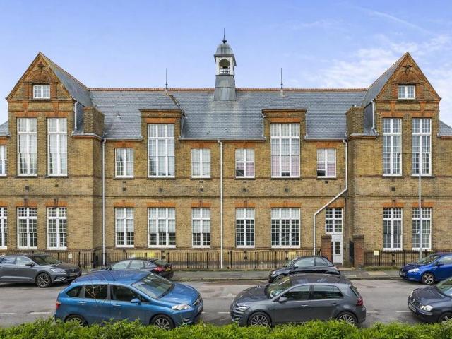 Flat for sale in Queen's Park, Brighton & Hove