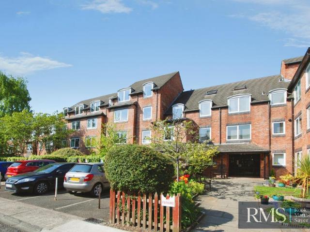 Flat for sale in South Gosforth, Tyne And Wear