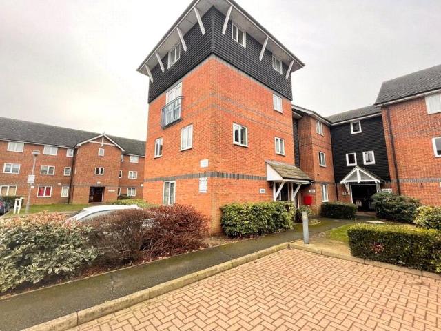 Flat for sale in Greater London
