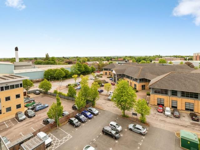 Flat for sale in Fretherne, Hertfordshire