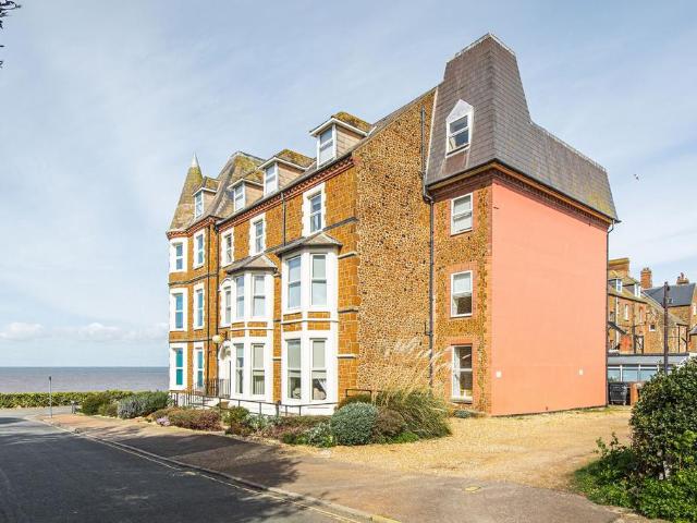 Flat for sale in Hunstanton, Brookville