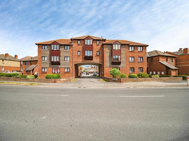 Flat for sale in Wyke Regis, Weymouth