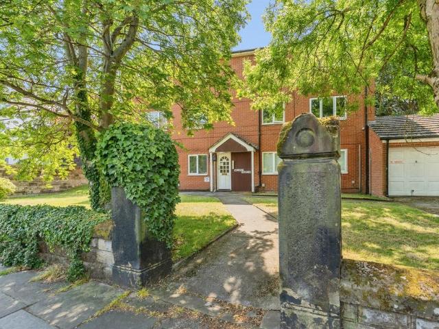 Flat for sale in Claughton, Oxton