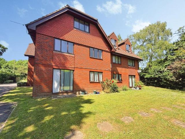Flat for sale in Lordshill, City Of Southampton
