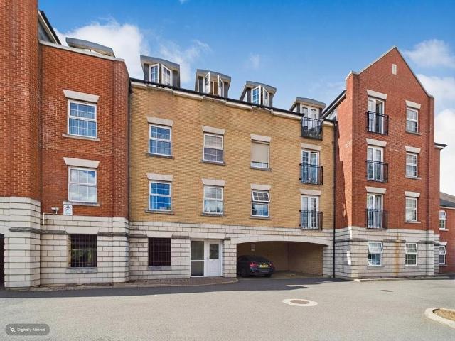 Flat for sale in Stowmarket, Mid Suffolk