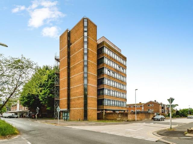 Flat for sale in West Worthing, Worthing