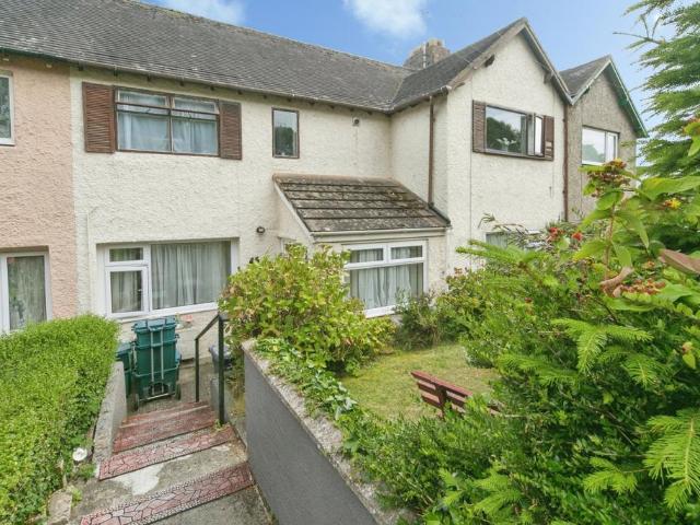Flat for sale in Conwy, Wales