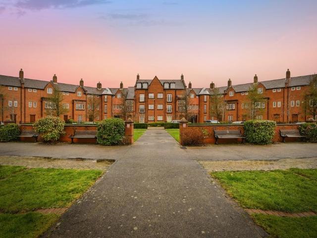 Flat for sale in Burtonwood and Westbrook, Warrington