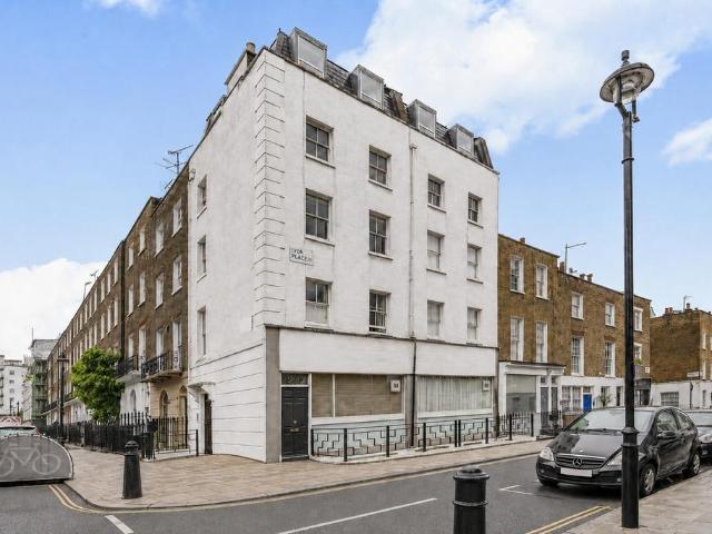 Flat for sale in Marylebone, Greater London