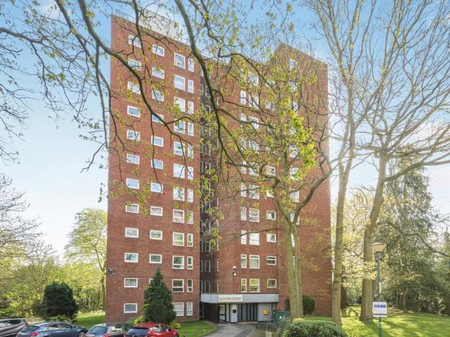 Flat for sale in Wake Green, West Midlands