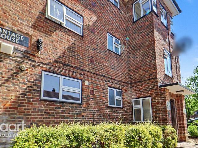 Flat for sale in Harold Hill, Greater London