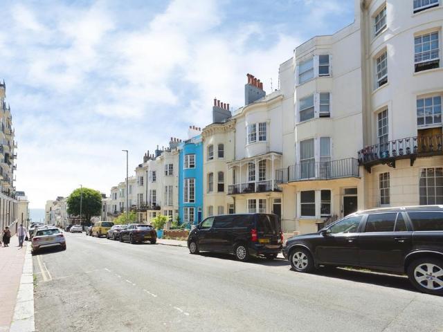 Flat for sale in Brunswick, Brighton & Hove