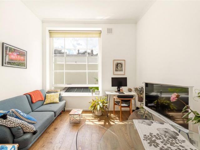 Flat for sale in Primrose Hill, Greater London