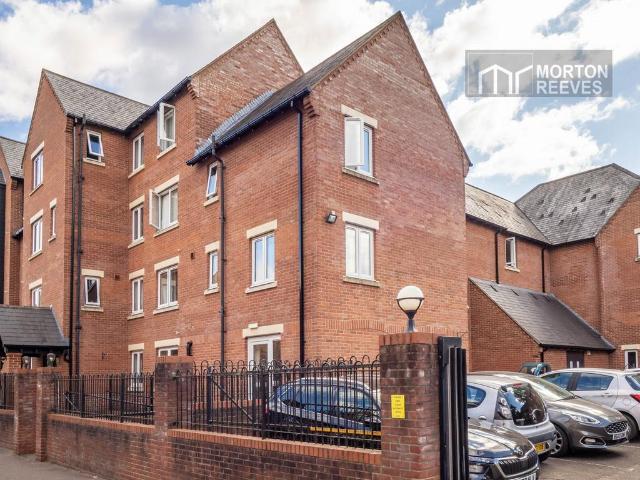 Flat for sale in East Bank, Norfolk