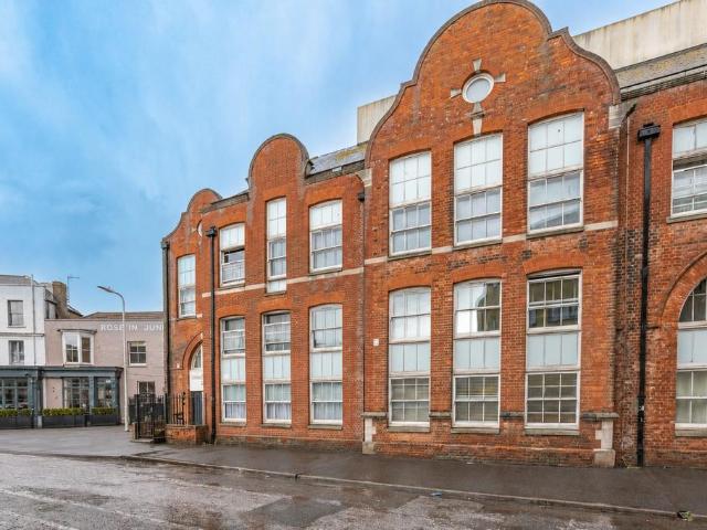 Flat for sale in Margate Old Town, Acol