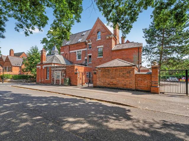 Flat for sale in Haddon, East Midlands