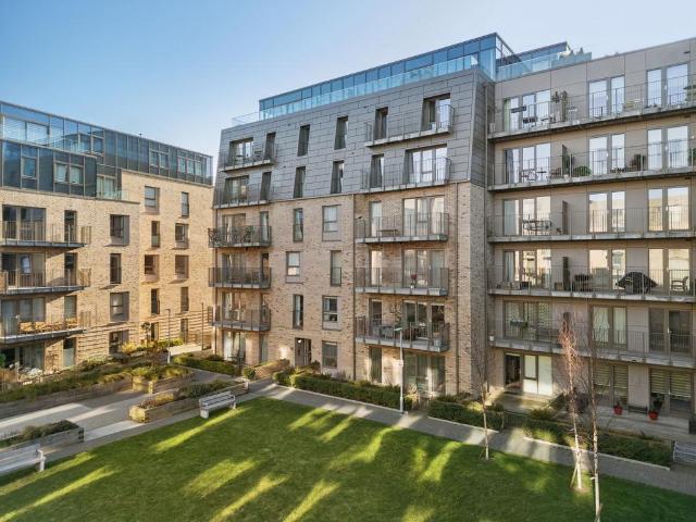 Flat for sale in Canonmills, City of Edinburgh